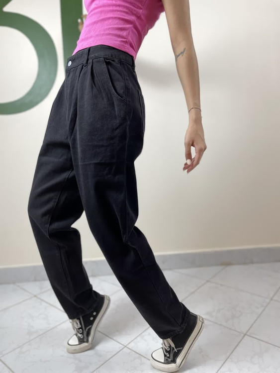 شلوار مام استایل مشکی | راحتی و استایل در یک انتخاب از برند شین