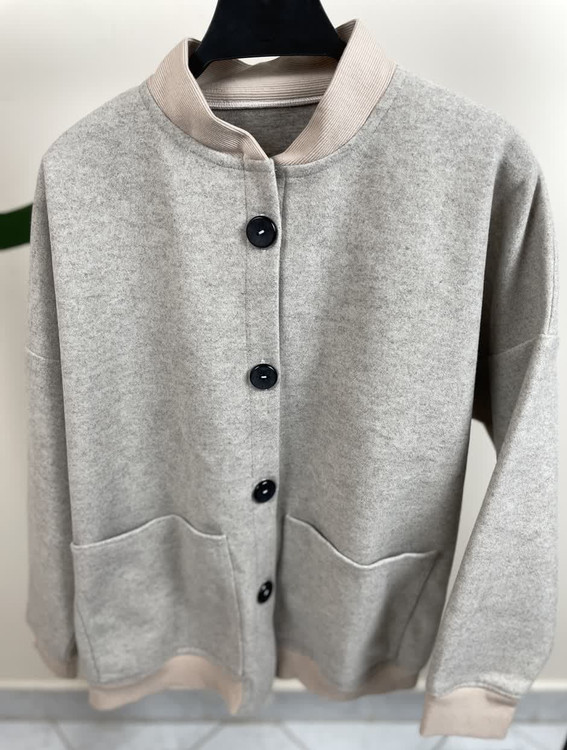 بامبر جکت کرم زنانه مناسب پاییز و زمستان