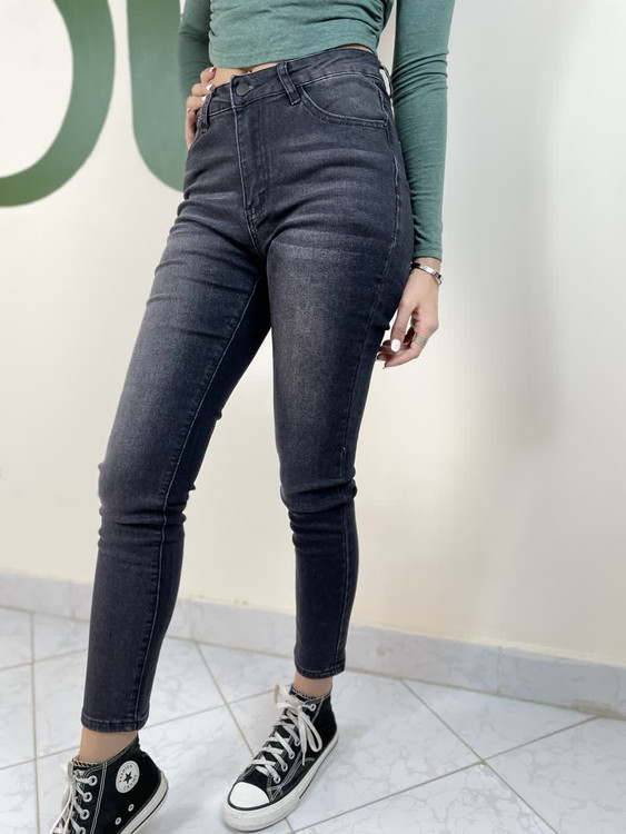 شلوار جین زنانه زغالی جذب فاق بلند | مناسب استایل روزمره و اسپرت