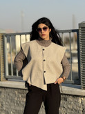 خرید وست زنانه کرم دکمهدار شیک پاییزی - تصویر اصلی