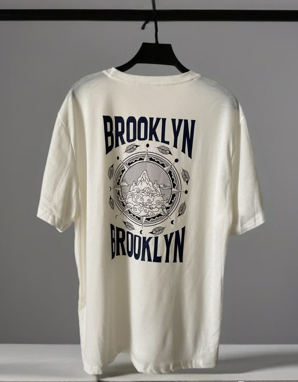 تیشرت زنانه Brooklyn | جلو ساده، پشت طرحدار خاص