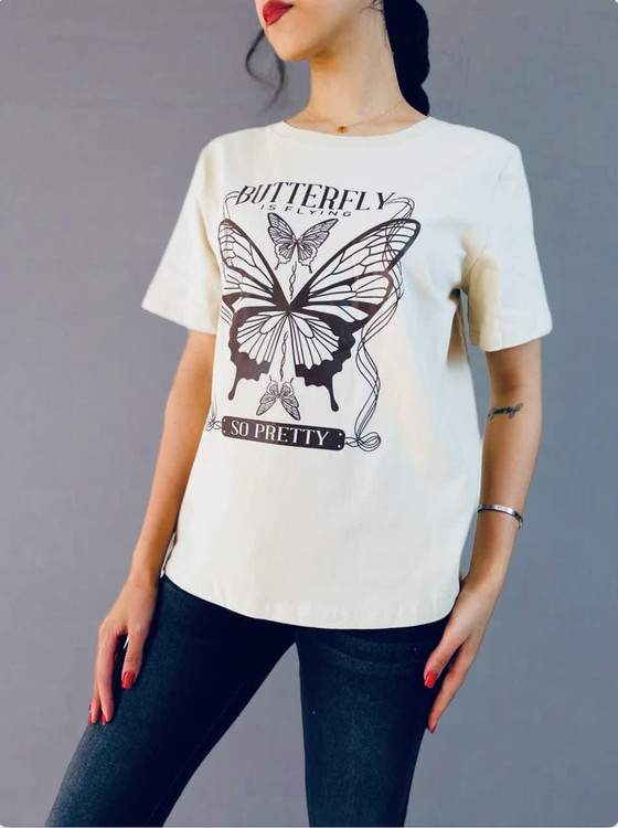 تیشرت زنانه کتان کرم با چاپ پروانه – طرح So Pretty | برند شین