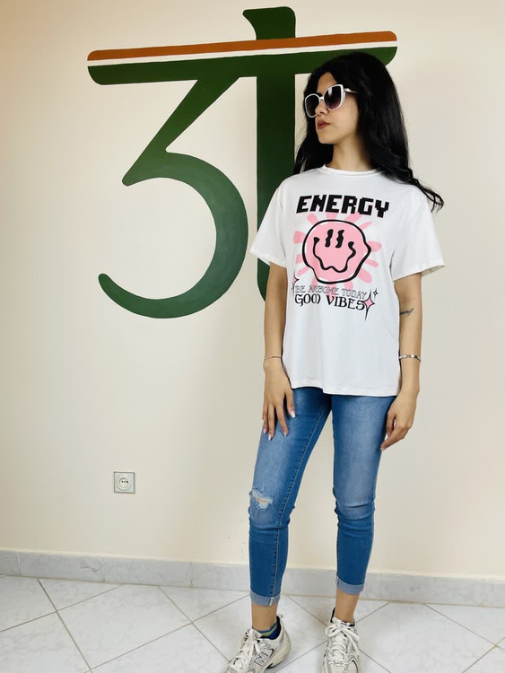 تیشرت زنانه طرح چاپی | رنگ سفید | مدل یقه گرد آستین کوتاه