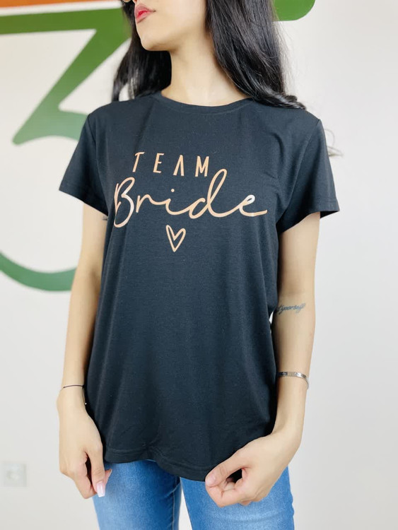 تیشرت زنانه چاپ دار مینیمال | رنگ مشکی | یقه گرد