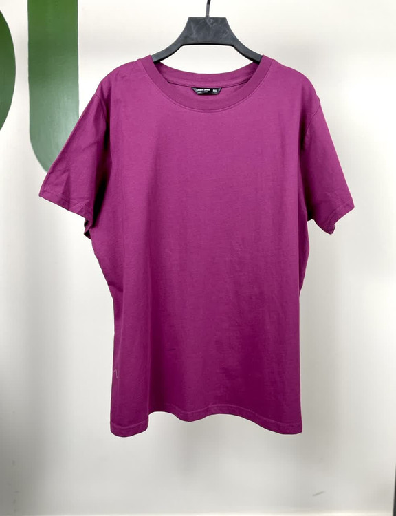 تیشرت زنانه ساده بدون طرح | رنگ ارغوانی یا بنفش پر رنگ | مدل یقه گرد