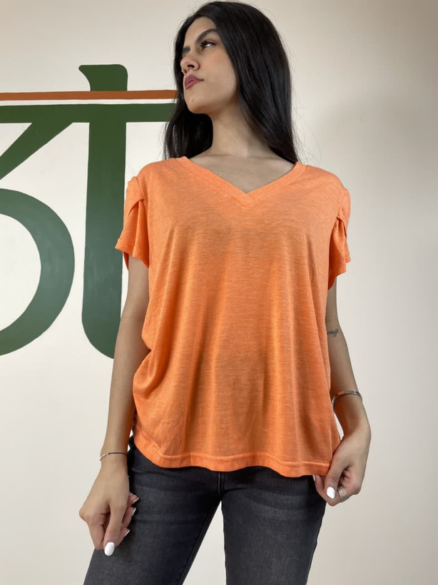 تیشرت یقه هفت زنانه رنگ نارنجی روشن