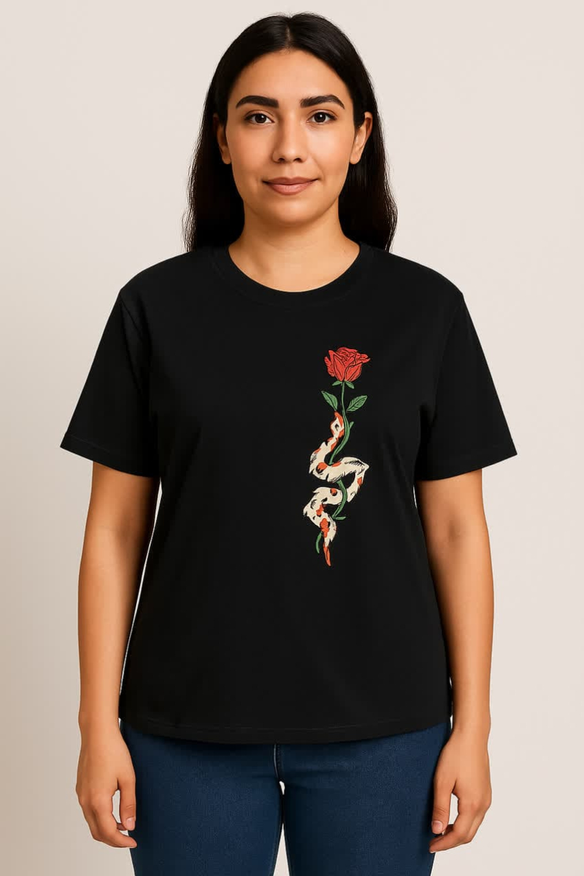 استایل مینیمال با تیشرت مشکی شین