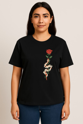 استایل مینیمال با تیشرت مشکی شین