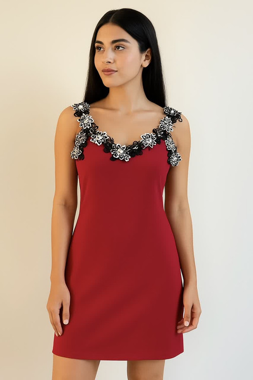 لباس مجلسی بندی زنانه با یقه گلدوزی شده