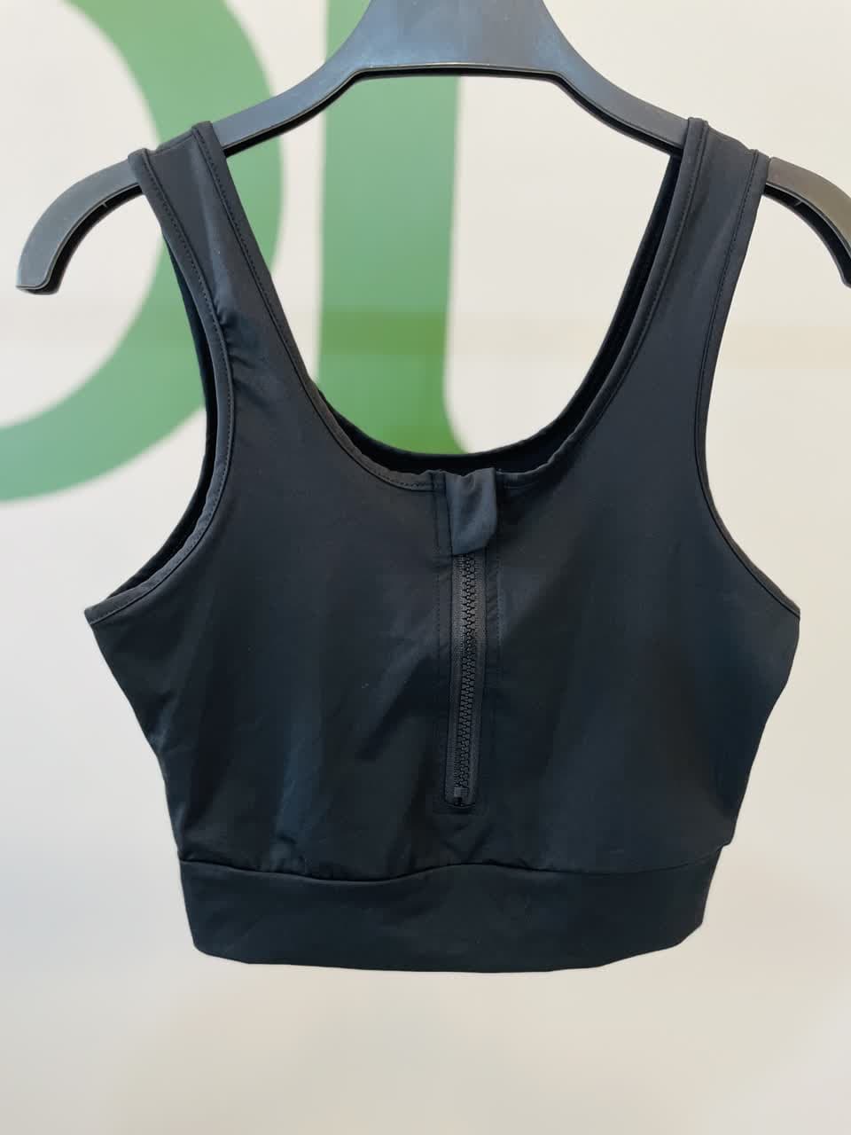 تاپ ورزشی زنانه مشکی زیپ‌دار | مناسب باشگاه و تمرینات ورزشی