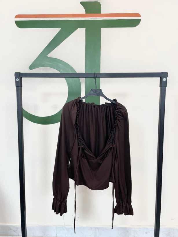 خرید بلوز زنانه آف شولدر آستین بلند قهوهای