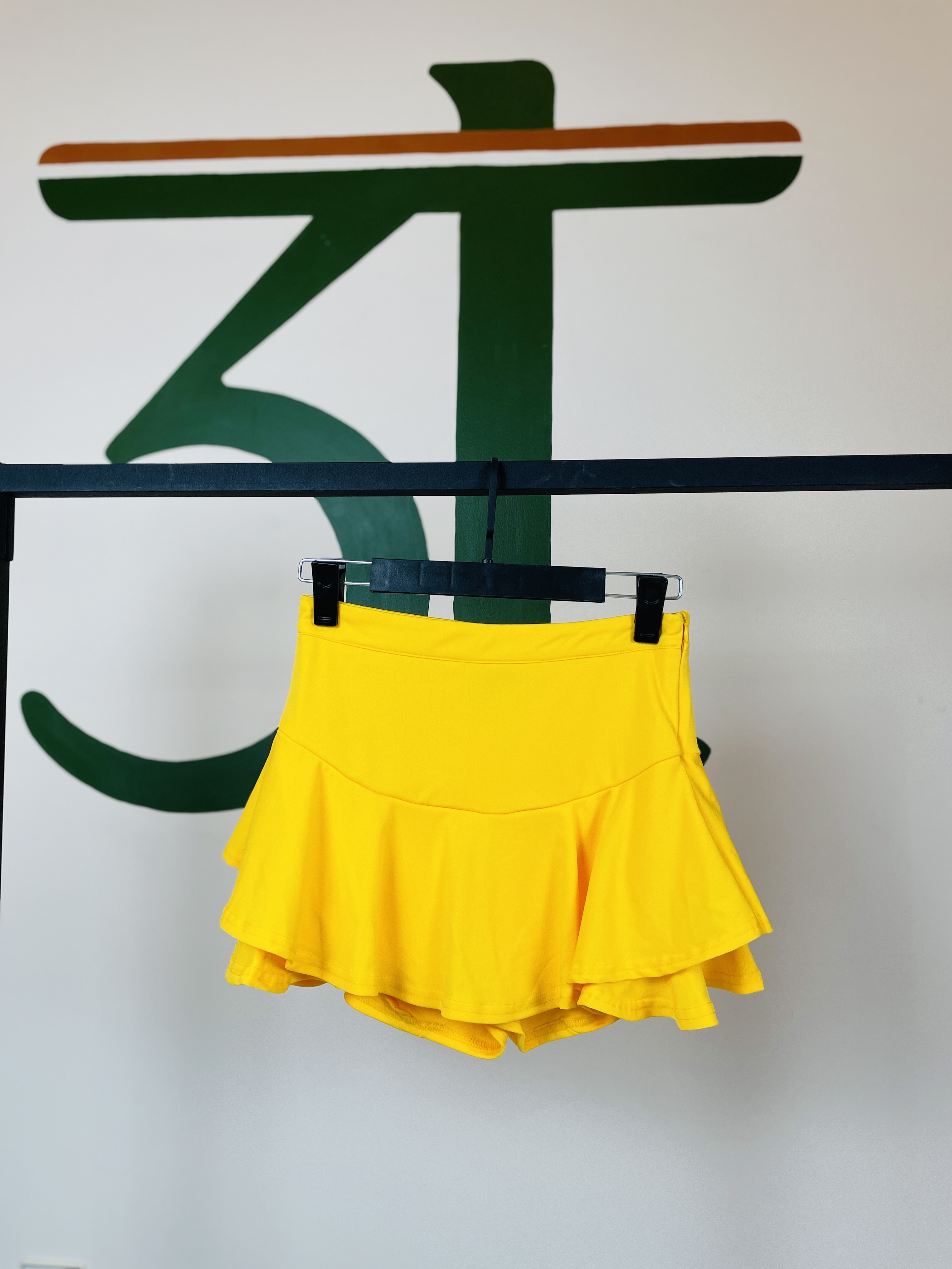 شلوارک طرح دامن زنانه زیپ‌دار | دامن‌شلواری فانتزی تابستانی راحت و شیک