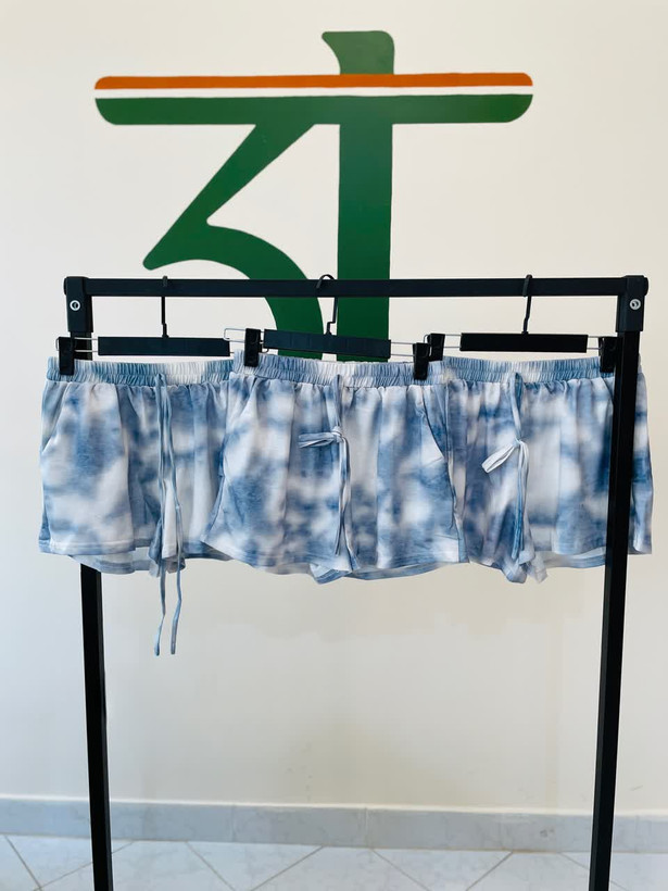 شلوارک زنانه اسپرت طرح ابری