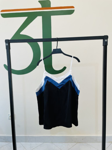 تاپ ساتن زنانه بنددار آبی و سفید