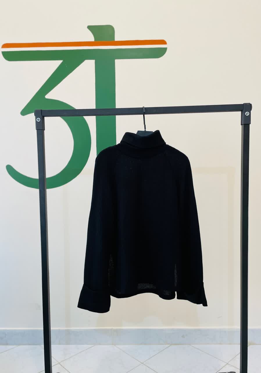 بافت زنانه مشکی یقه اسکی شیک و کلاسیک