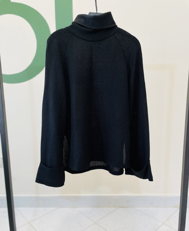 بافت زنانه مشکی یقه اسکی شیک و کلاسیک