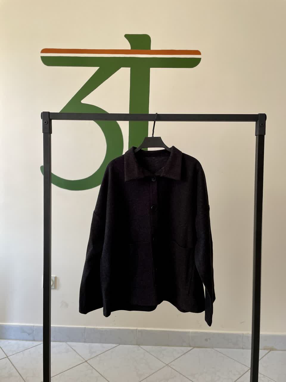 بامبر جکت مشکی زنانه مناسب پاییز و زمستان