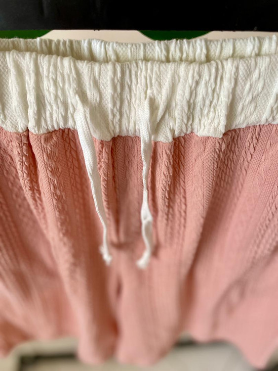 شلوارک زنانه خنک نخی صورتی با کمربند کشی