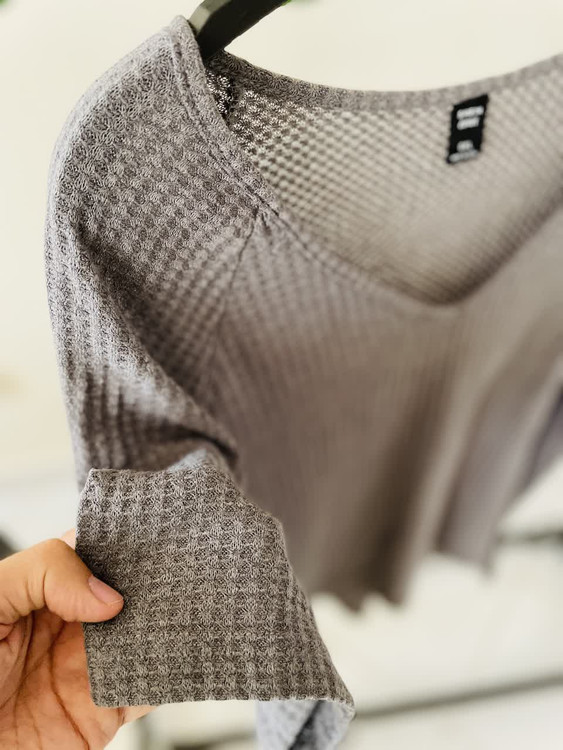 بلوز بافت یقههفت زنانه طوسی برند شین