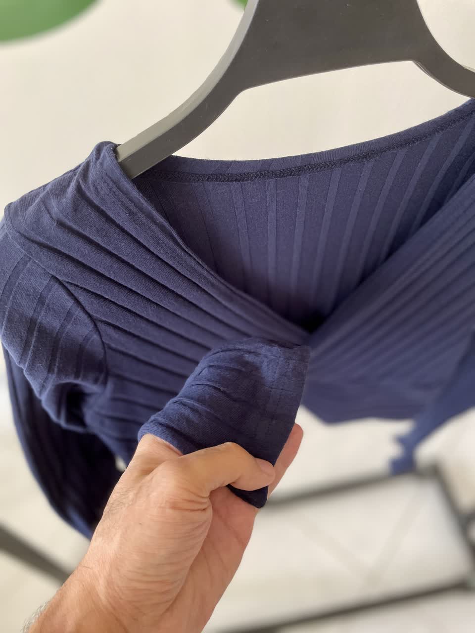 بافت کراپ یقه‌هفت زنانه سرمه‌ای شین