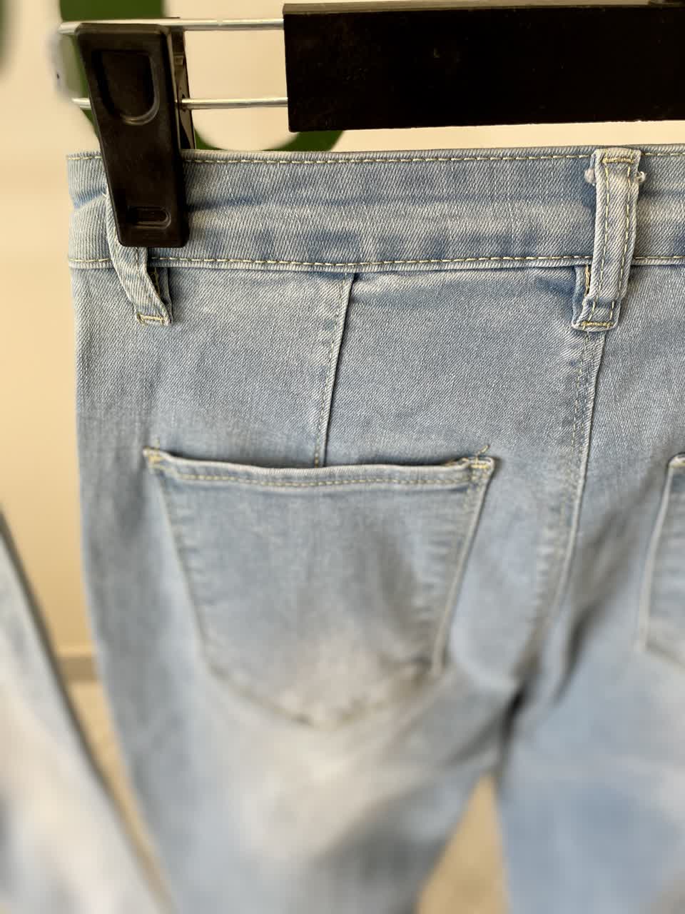 شلوار جین زنانه بوت‌کات آبی سنگشور بدون جیب