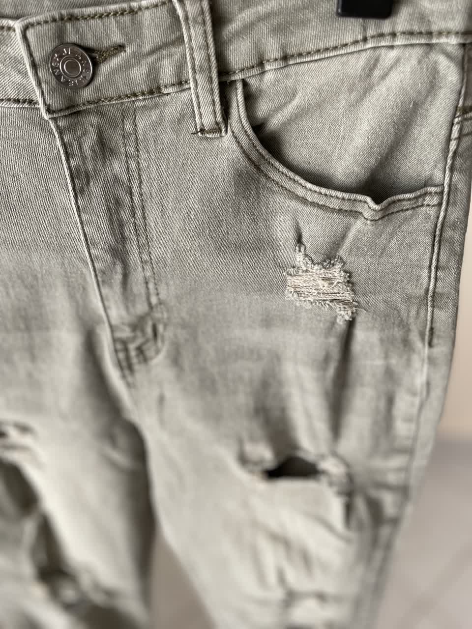 شلوار جین سبزیخی زاپ‌دار زنانه مدل راسته – برند شین