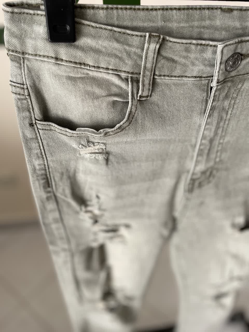 شلوار جین سبزیخی زاپ‌دار زنانه مدل راسته – برند شین