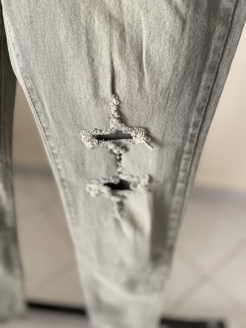 شلوار جین سبزیخی زاپ‌دار زنانه مدل راسته – برند شین