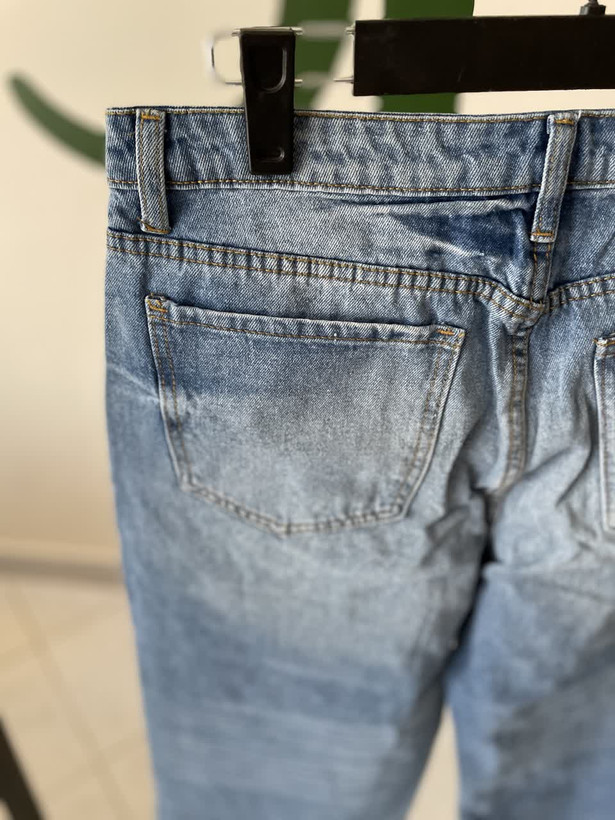 خرید شلوار جین زنانه Wide Leg فاق بلند مدل کراپ – آبی یخی - تصویر 8