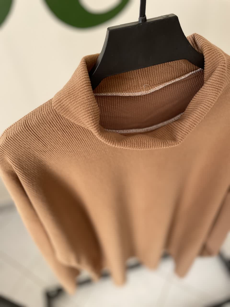 بلوز بافت کبریتی یقه اسکی زنانه مدل اورسایز