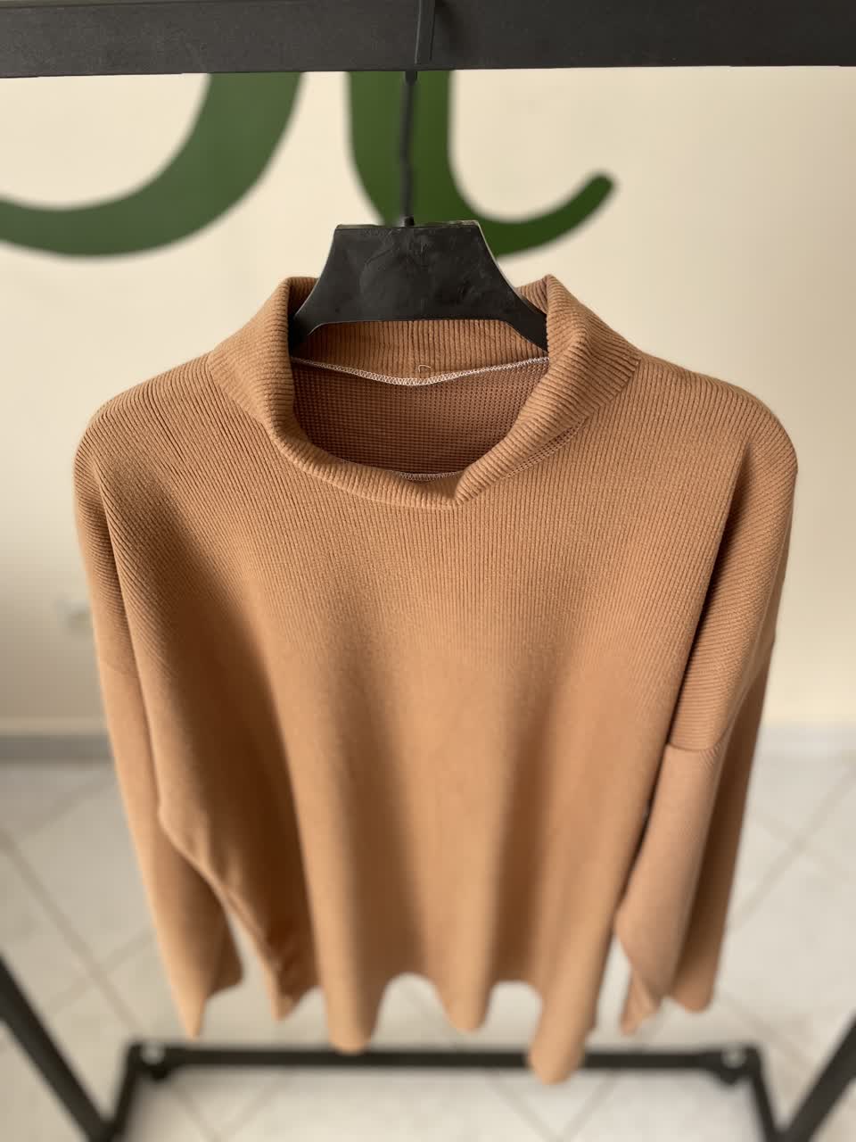 بلوز بافت کبریتی یقه اسکی زنانه مدل اورسایز