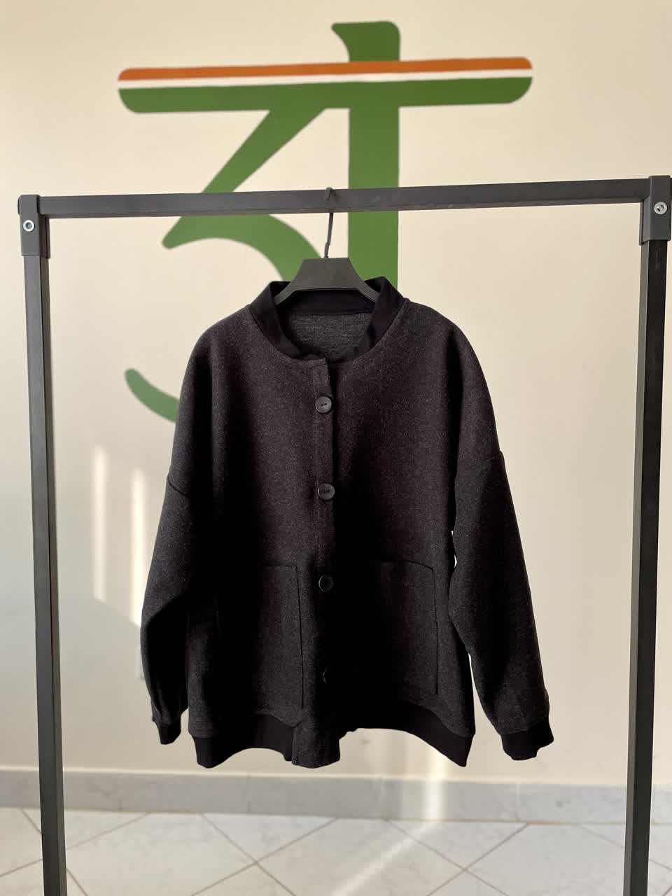 بامبر جکت مشکی زنانه مناسب پاییز و زمستان