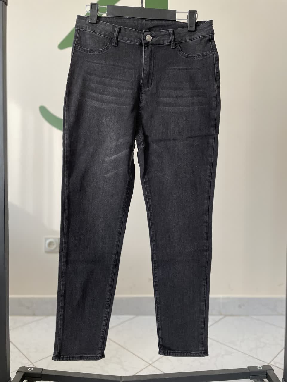 شلوار جین زنانه زغالی جذب فاق بلند | مناسب استایل روزمره و اسپرت