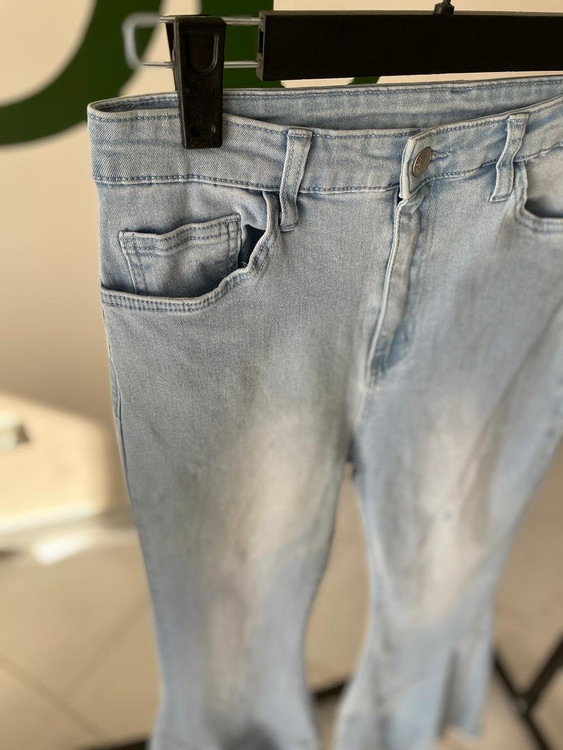 شلوار جین بوتکات آبی روشن استایل ترندی