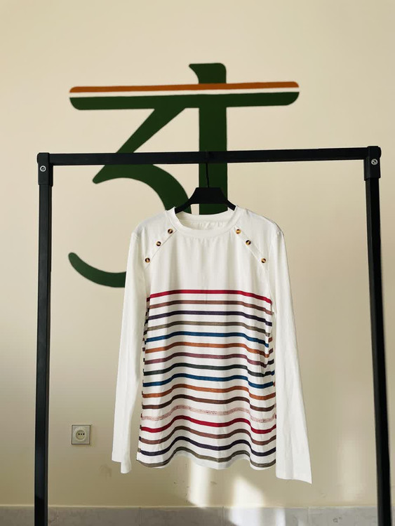 بلوز زنانه سفید راهراه رنگی SHEIN | استایل شیک روزمره