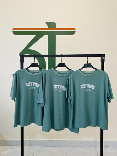 تیشرت زنانه طرح مینیمال چاپ City view | رنگ سبز | مدل یقه گرد