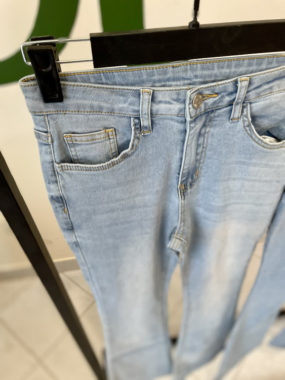 شلوار جین زنانه بوتکات آبی روشن