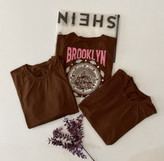 خرید تیشرت زنانه Brooklyn جلو ساده رنگ قهوه ای، پشت طرحدار خاص