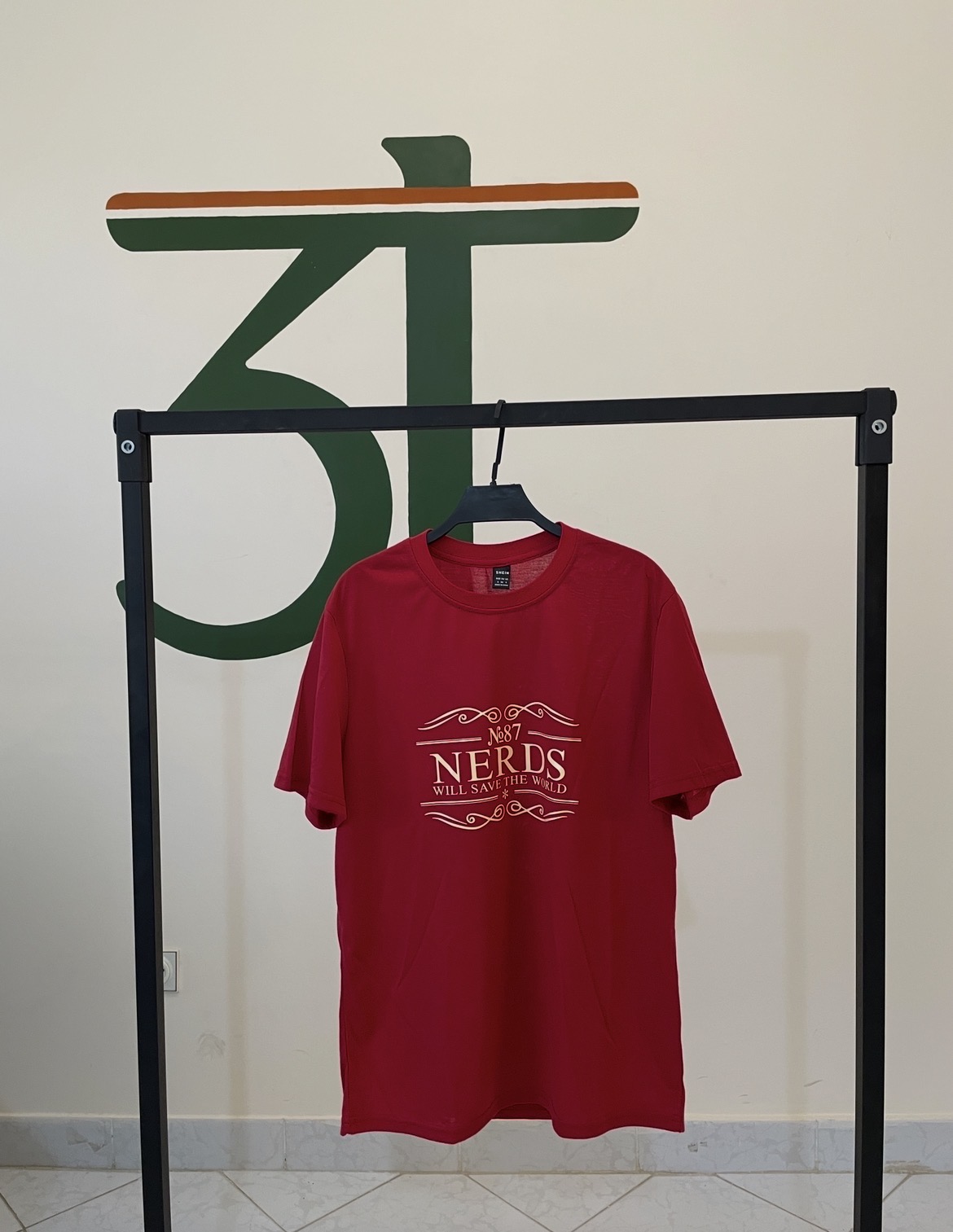 خرید تیشرت زنانه طرح Nerds رنگ قرمز